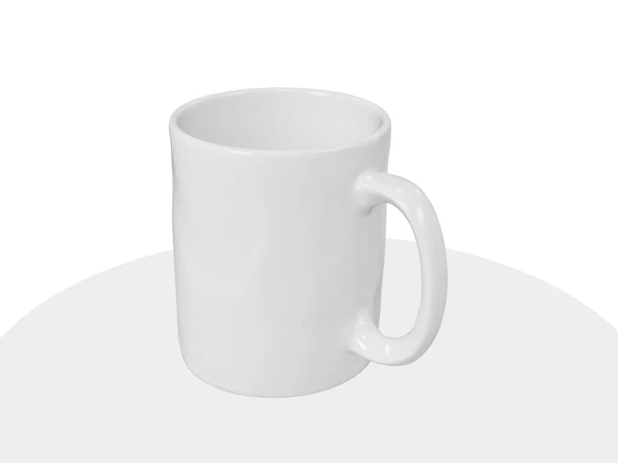 白いマグカップの 3D モデルを斜め上から描いたプレビュー(Tripo AI で作成)